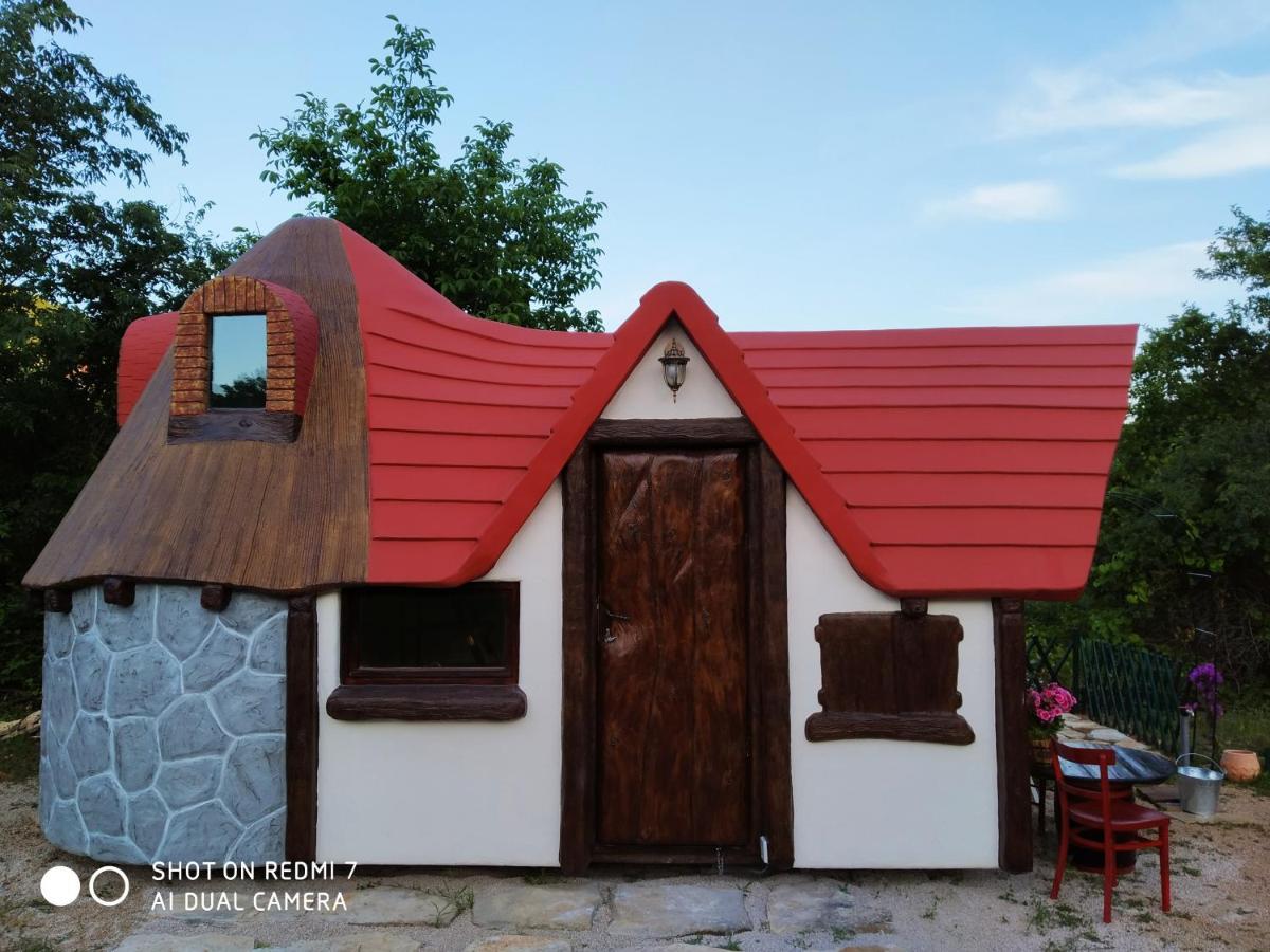 Krka Fairytale Little Castle Hotell Skradin Exteriör bild